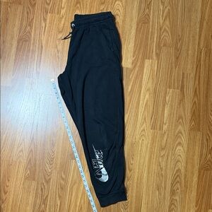 Nike Women Medium Black Sweatpants with Silver Logo